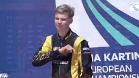 Joven piloto ruso hace enojar a FIA tras hacer un saludo nacional socialista