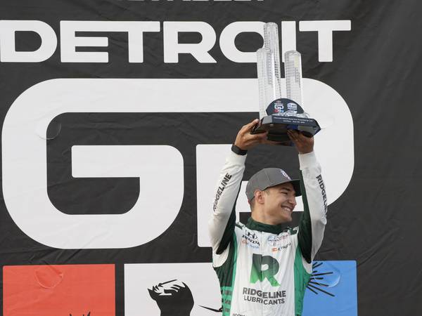 Palou se lleva el GP de Detroit de la IndyCar a pesar de sus quejas por el circuito callejero