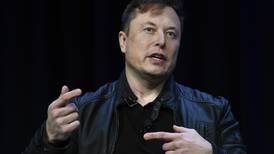 Elon Musk gana poder en el mundo digital y adquiere acciones de Twitter