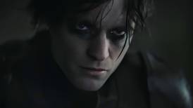 Revelan la razón por la que Robert Pattinson usa maquillaje en la nueva película “The Batman”