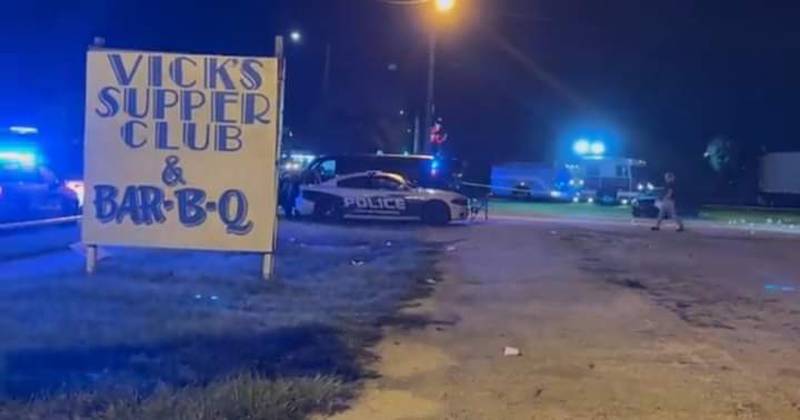 El tiroteo se suscitó en el Vick’s Supper Club.