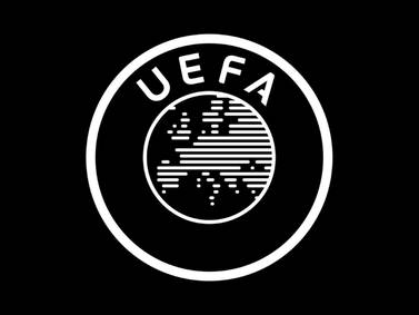 Minuto silencio en los partidos de la UEFA en homenaje a las víctimas en la estampida en Indonesia