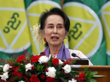 Junta militar de Myanmar informa que Aung San Suu Kyi es trasladada a arresto domiciliario