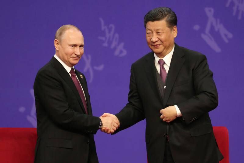 Vladimir Putin y Wang Yi quieren extender sus relaciones en medio de la tensión por la Guerra en Ucrania