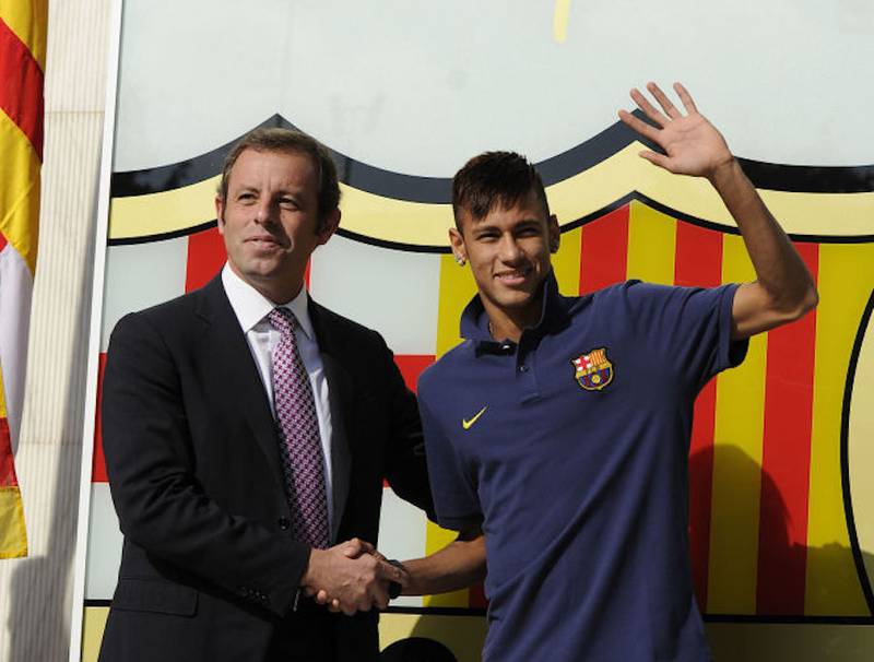 El 3 de junio de 2013 fue presentado Neymar con el Barça