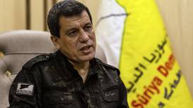 Sirios kurdos suspenden operaciones contra Estado Islámico