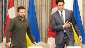 Canadá enviará 4.5 millones de dólares semanales a Ucrania durante los próximos tres años