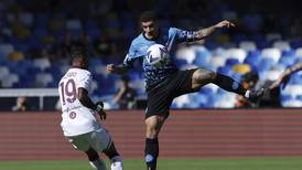 Napoli se afianza como líder de la Serie A; Lozano es suplente