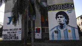 ¿Asesinaron a Maradona? Envían a involucrados a juicio por la muerte del argentino