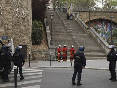 Alerta en consulado de Irán en París tras reporte de hombre vistiendo chaleco con explosivos
