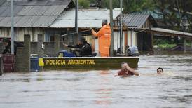 Tormenta deja 21 muertos y mil 600 personas sin hogar en Brasil