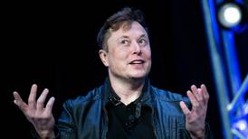 Aliens, despidos masivos y trabajo remoto: Estos fueron los temas que Elon Musk habló en su primer encuentro con empleados de Twitter