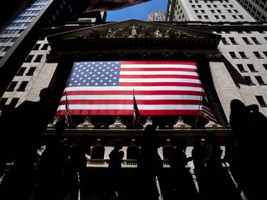 Wall Street abre en leve alza, siguiendo tendencia de Europa