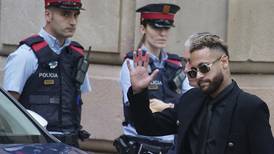 Neymar queda absuelto en juicio de fraude por su fichaje con el Barcelona