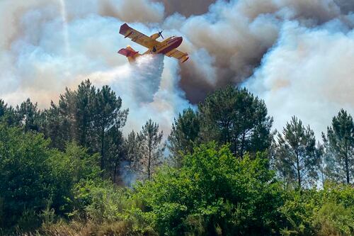 Incendios castigan a Francia y España en plena ola de calor; Portugal sufre