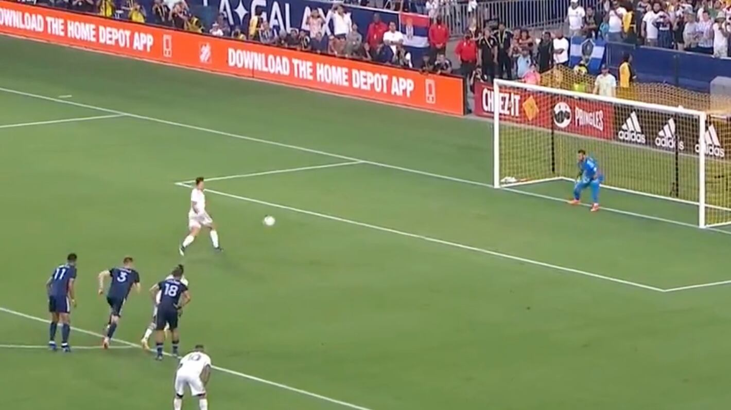 Chicharito Hernández