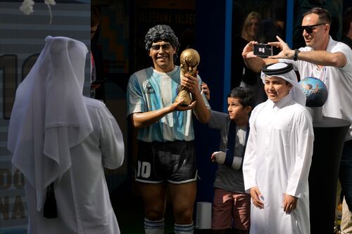 FIFA rinde emotivo homenaje a Maradona a dos años de su muerte
