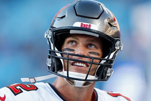 Tom Brady regala boletos del Super Bowl LVI a niño que venció el cáncer