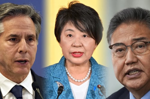 EE.UU., Japón y Corea del Sur acusan a Corea del Norte de suministrar armas a Rusia