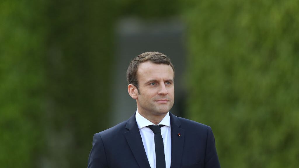 Emmanuel Macron defiende a capa y espada la reforma de las pensiones en Francia