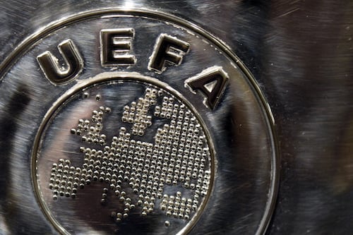 UEFA da marcha atrás en su plan para readmitir a equipos de Rusia en competencias internacionales