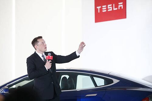 Elon Musk cumple su palabra: Tesla despide a 200 trabajadores de su división Autopilot