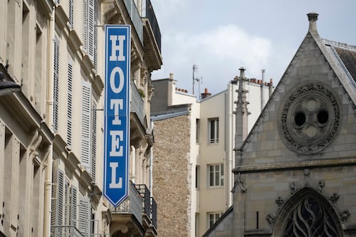 Francia controlará precios de 10 mil hoteles y restaurantes previo a Juegos Olímpicos de París