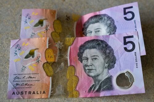 Australia “despide” a la reina Isabel II de sus billetes y ahora rendirán homenaje a su cultura