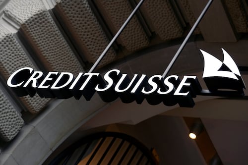 Credit Suisse cae un 20% de efectividad, pierde 22 MDD frente a valores de EU