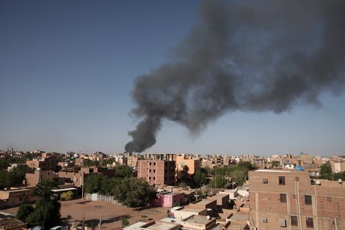 Registran nuevos bombardeos y enfrentamientos en Jartum pese al acuerdo de tregua