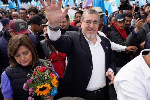 Fiscalía de Guatemala ve elementos para anular elección; OEA advierte de "intento de golpe"