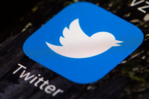 Twitter prohíbe anuncios que promuevan afirmaciones engañosas sobre el cambio climático