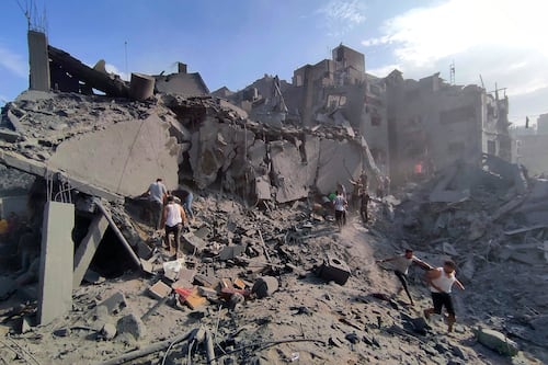 Salen de Gaza heridos graves y extranjeros entre los que encuentra una mexicana