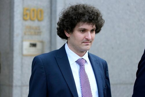 Sam Bankman-Fried: el multimillonario que pagó por la “amistad” de Tom Bray condenado a 25 años de prisión