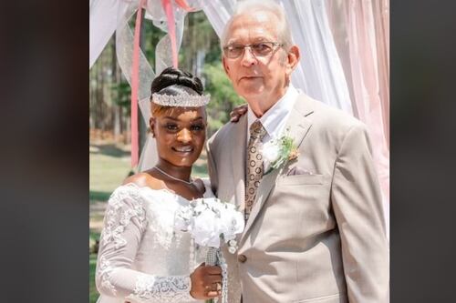 Mujer de 24 años se casa con hombre de 85: “No me importa si tiene 100, me gusta”