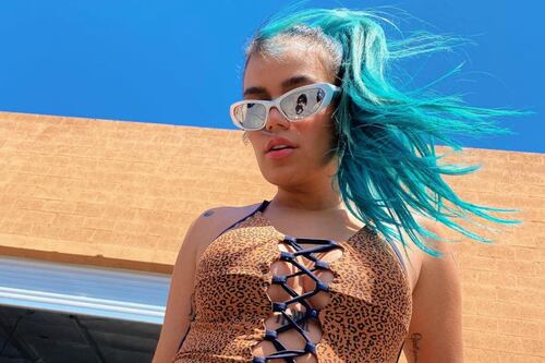 “Ridicula”: Insultan a Karol G por hablar en portugués