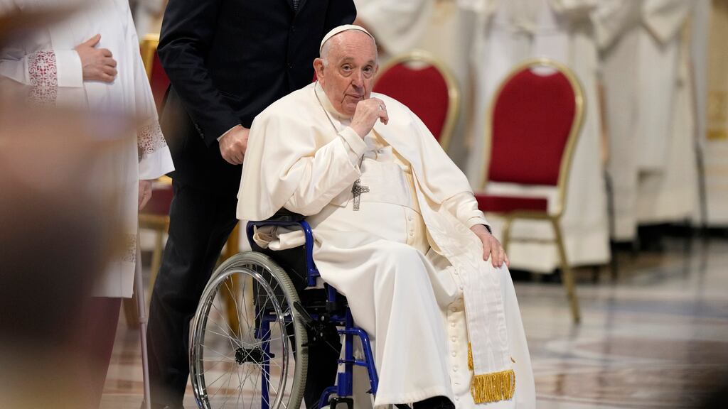 Papa Francisco “le dio frio” y no presidirá Vía Crucis, cuidan de su salud