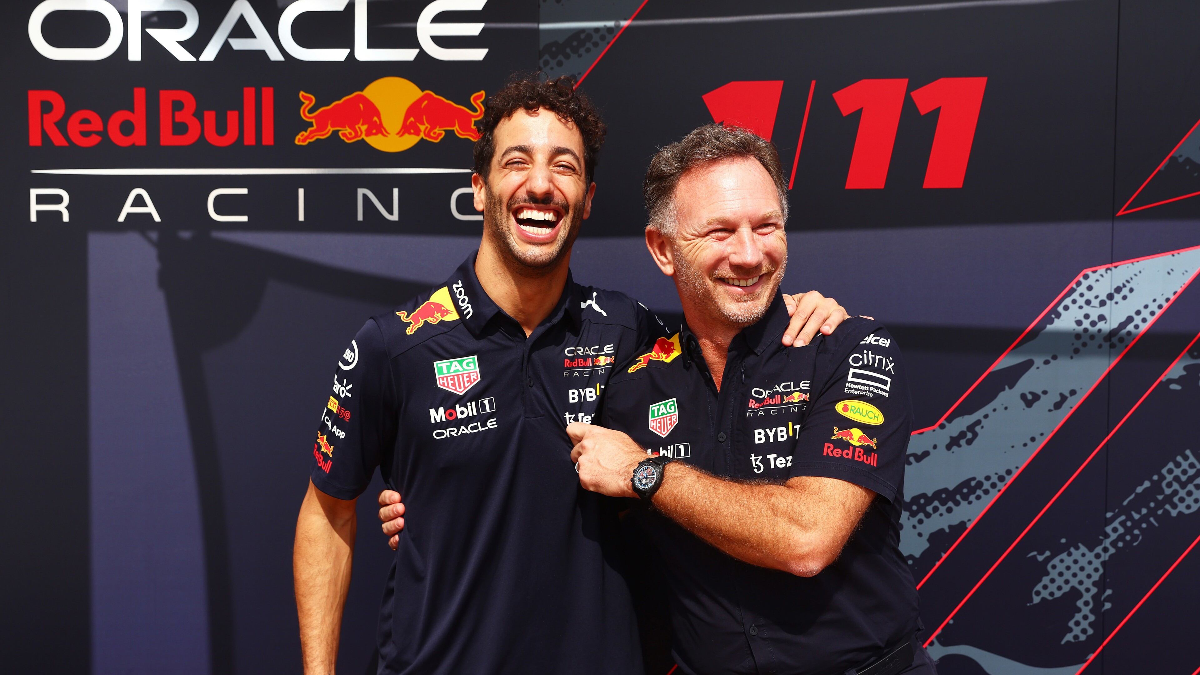 El piloto de Fórmula 1 Daniel Ricciardo y el director del equipo Oracle Red Bull Racing, Christian Horner.