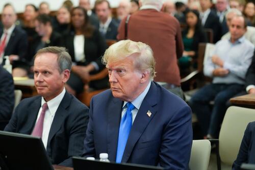Trump pasa el día en la corte en inicio de juicio por demanda en NY de fraude
