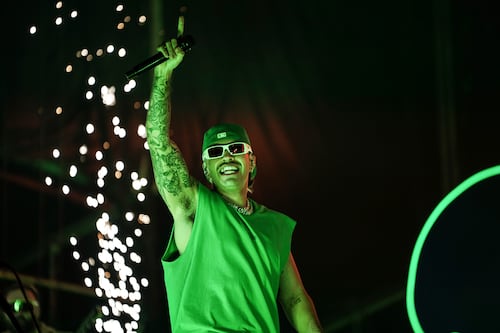 Feid y Karol G son los máximos ganadores de los Latin AMAs