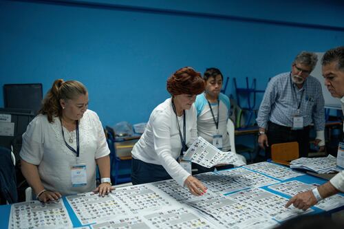 Elecciones 2023: El conteo electoral en Guatemala apunta a una segunda vuelta