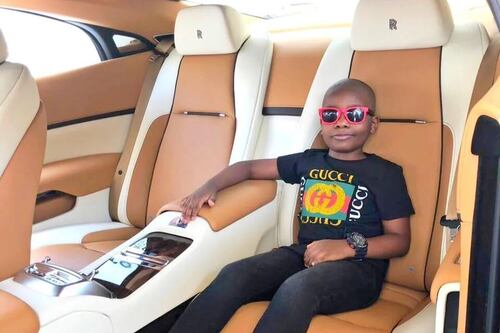 Así luce el niño más rico del mundo que solo tiene 10 años