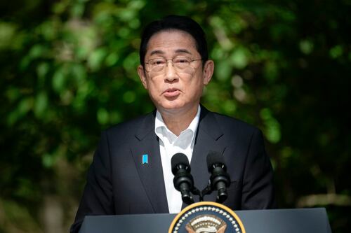 Primer ministro de Japón visitará Fukushima antes de decidir sobre aguas residuales
