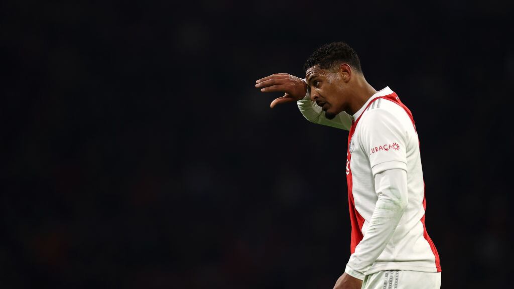 Sebastien Haller llego al Borussia Dortmund proveniente del Akax de los Países Bajos (Photo by Dean Mouhtaropoulos/Getty Images)