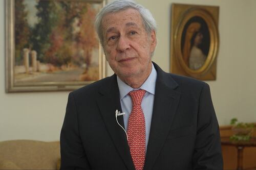 Canciller chileno sufre intento de robo al regreso de aeropuerto tras recibir a AMLO