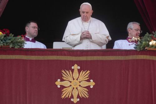 Papa Francisco condena en Navidad los “crudos vientos de guerra” que soplan en el mundo