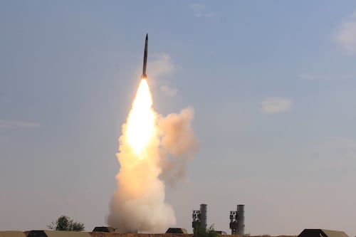 Corea del Norte lanza su primer MBIC en tres meses tras amenazas por supuestos vuelos espía de EEUU