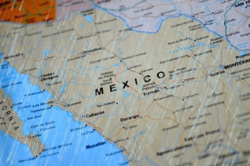 Tormenta tropical Max toca tierra en México