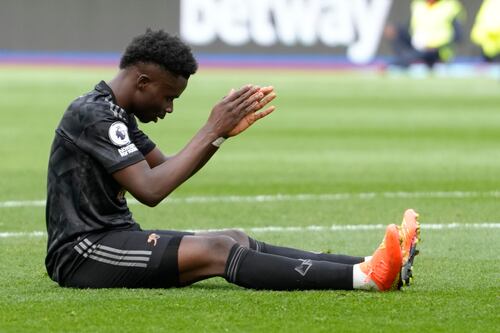 Arsenal se desinfla otra vez y empata 2-2 con West Ham