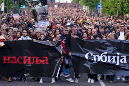 Docenas de escuelas públicas recibieron amenazas de bomba y alertaron a las autoridades